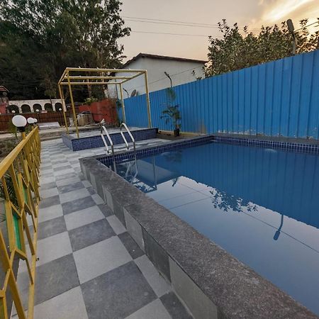Blue Bell Homestay Lonavala Buitenkant foto