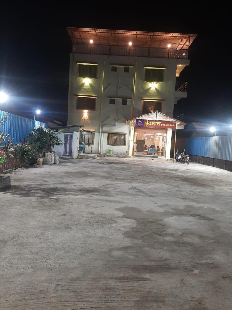 Blue Bell Homestay Lonavala Buitenkant foto