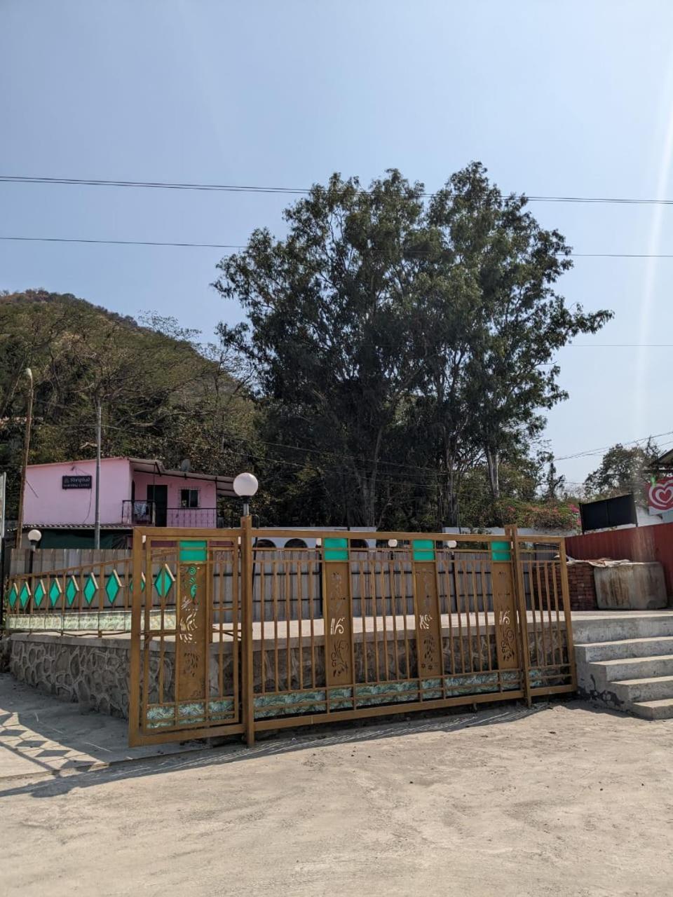 Blue Bell Homestay Lonavala Buitenkant foto