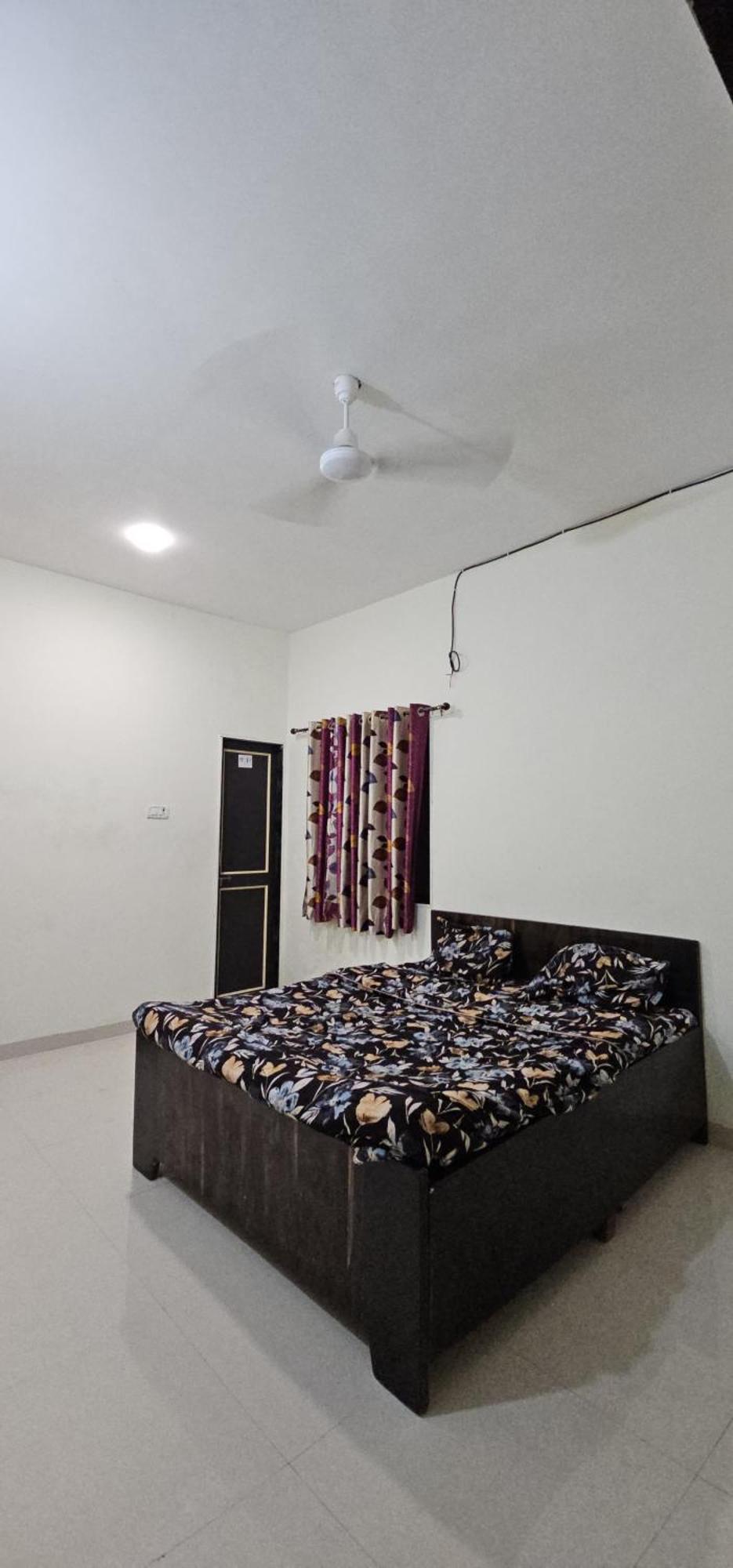 Blue Bell Homestay Lonavala Buitenkant foto